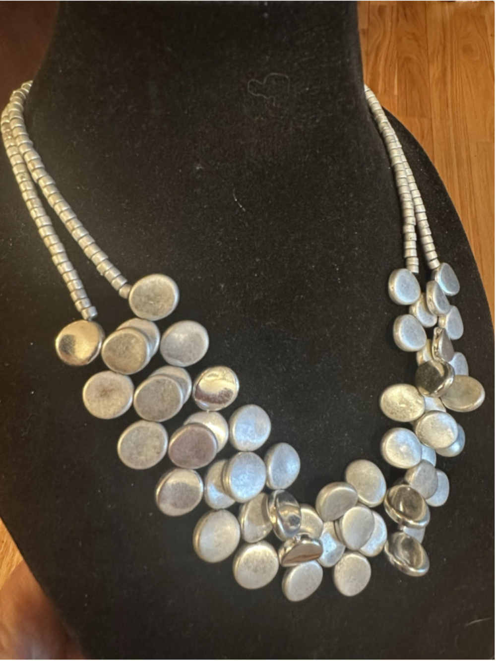 Vintage Signed Jones of New York Satin SilverTn Layer Disc Toggle Necklace 18”